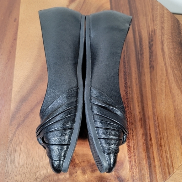 NEW Baretraps Chainey Black Flats Size 7.5 - Picture 14 of 17